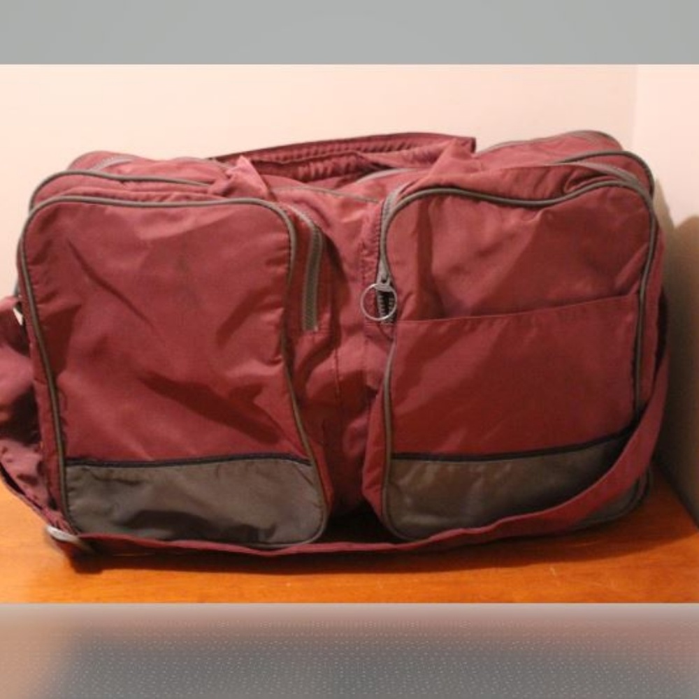 Busy Bee Bag Weekender Duffle Gym Bag Luggage USA